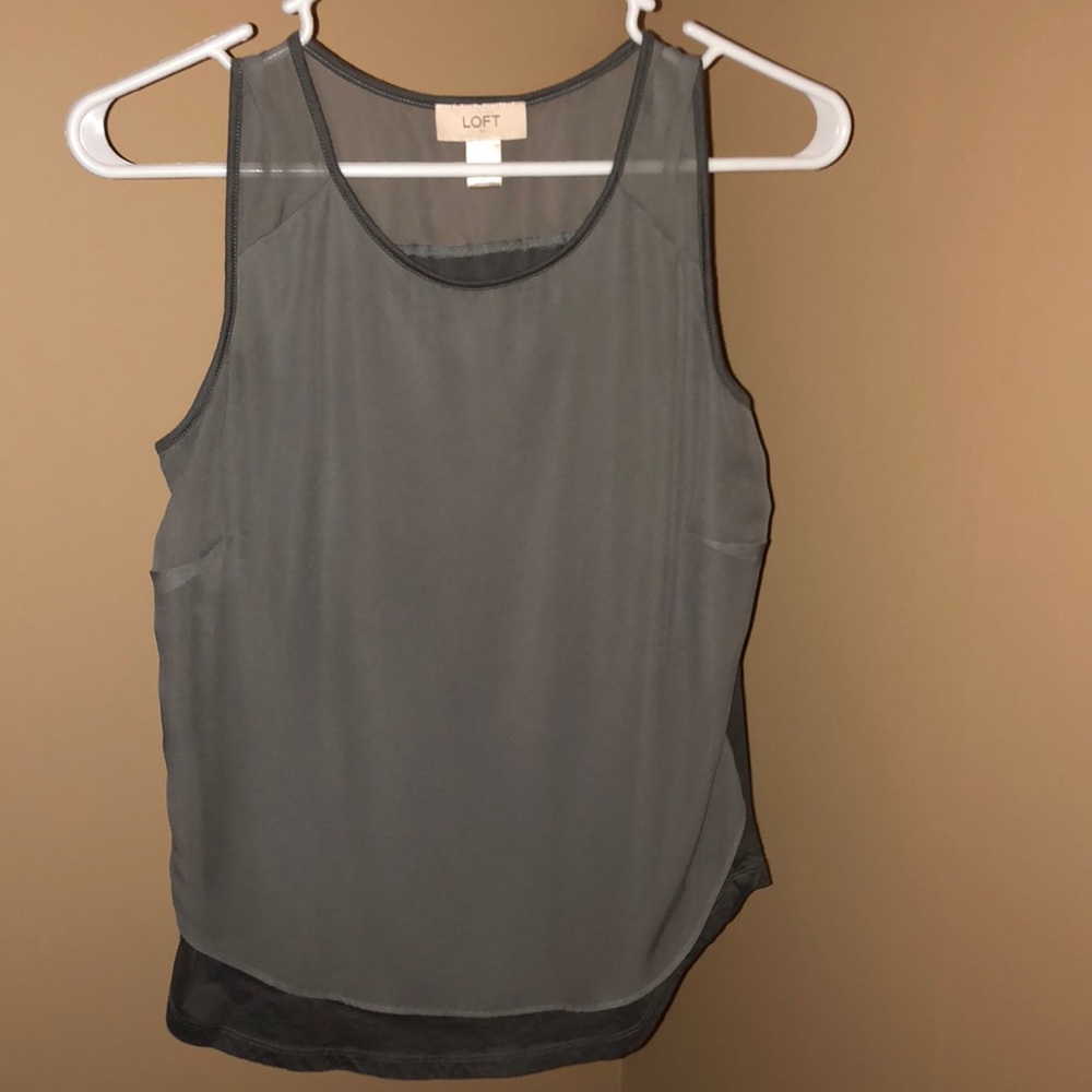 Gray tank